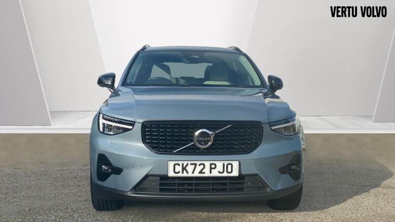 Volvo XC40 2.0 B4P Ultimate Dark 5dr Auto Petrol Estate